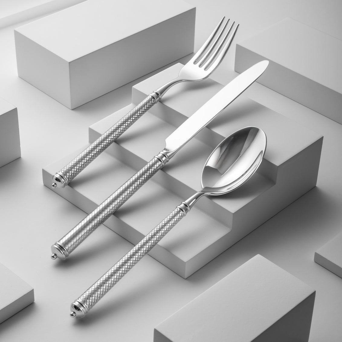 Lot de cinq ustensiles de cuisine en cuivre très ancien Lot de cinq ustensiles de cuisine en cuivre très ancien